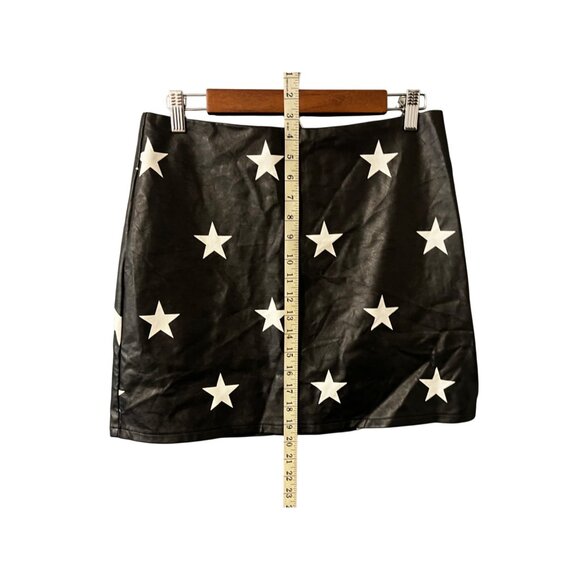 Star Print Faux Leather Mini Skirt With Back Zipper LARGE - Picture 3 of 5
